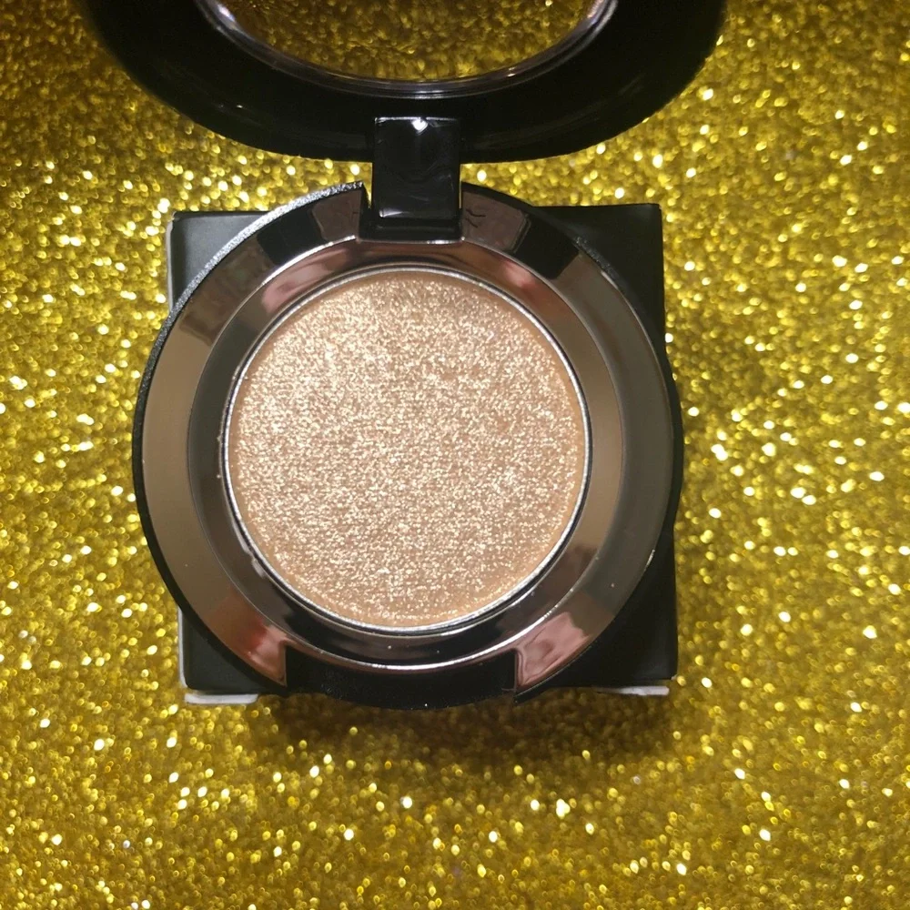 BNIB! MAC Dazzleshadow Extreme Kiss of Klimt 😘